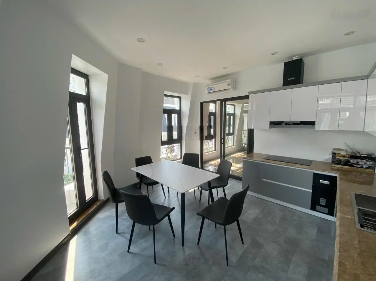 Bán biệt thự liền kề HOÀNG HUY RIVERSIDE 80m lô góc. Đã hoàn thiện nội thất cao câp