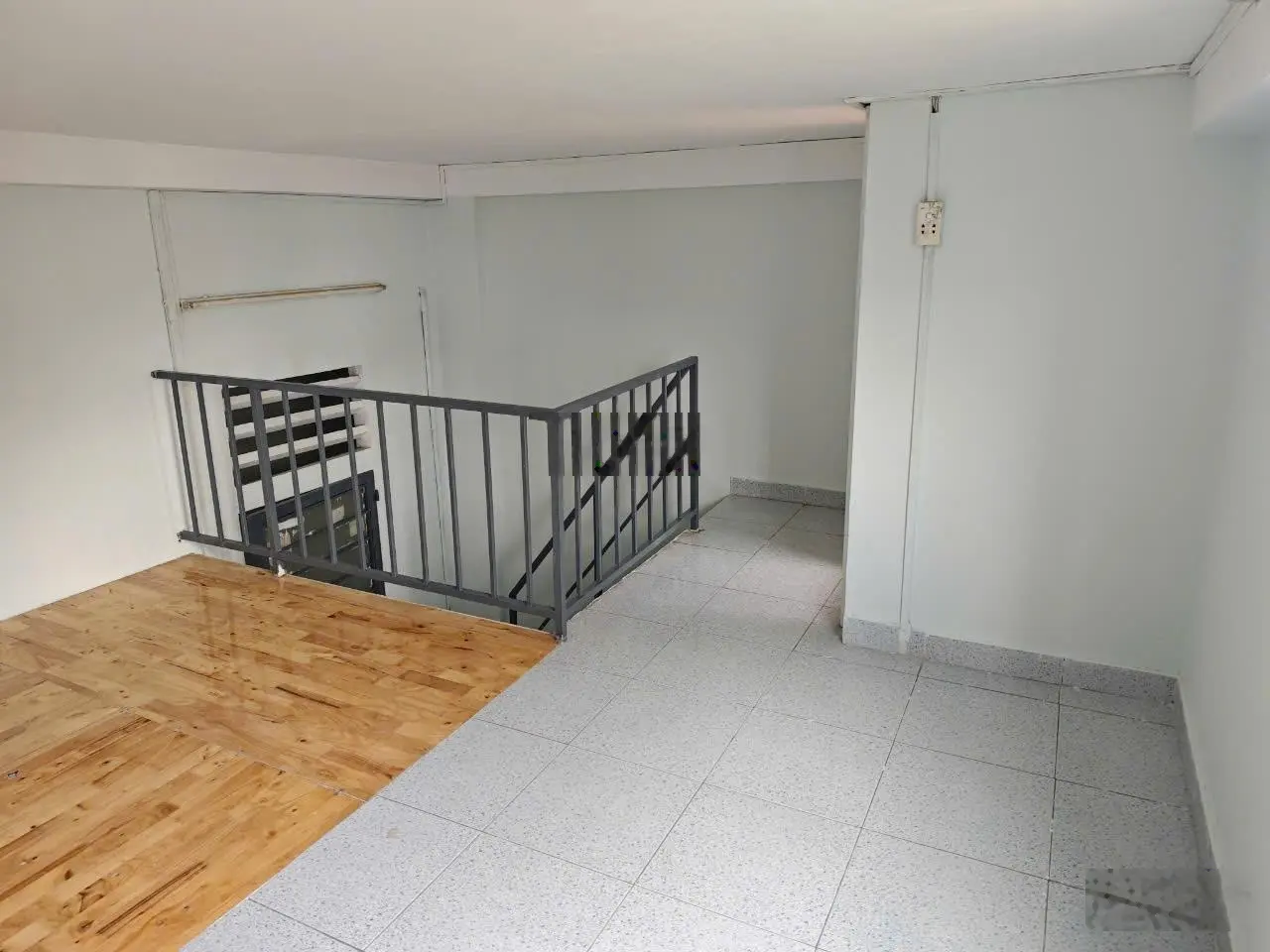 Nhà ở xã hội Becamex Hòa Lợi, lầu 2 sổ hồng 100 triệu . còn 305 triệu góp 15 năm. Sài Gòn mua được