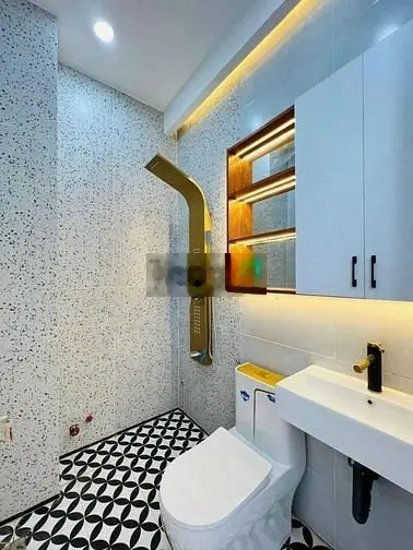 Bán căn nhà 48m2 hẻm Trần Quốc Thảo, Phường 6, Q 3, giá 3 tỷ 550, SHR.