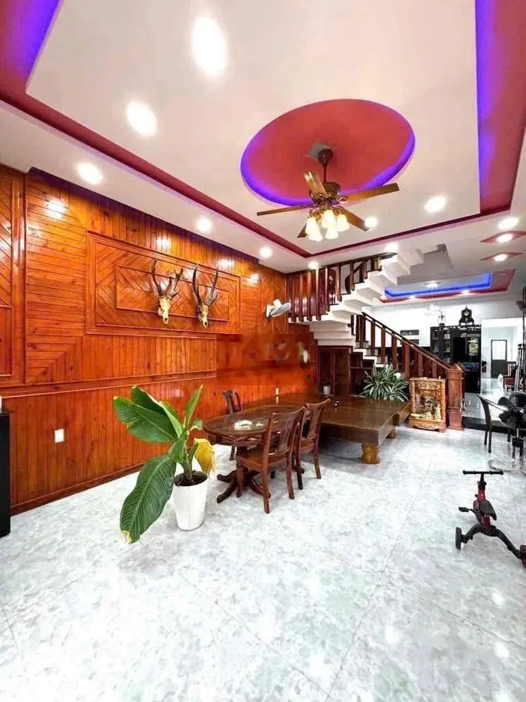 Cần bán nhà ở phú giáo 100m2 giá 1tỷ020 shr giá rẻ có ngay nhà đẹp