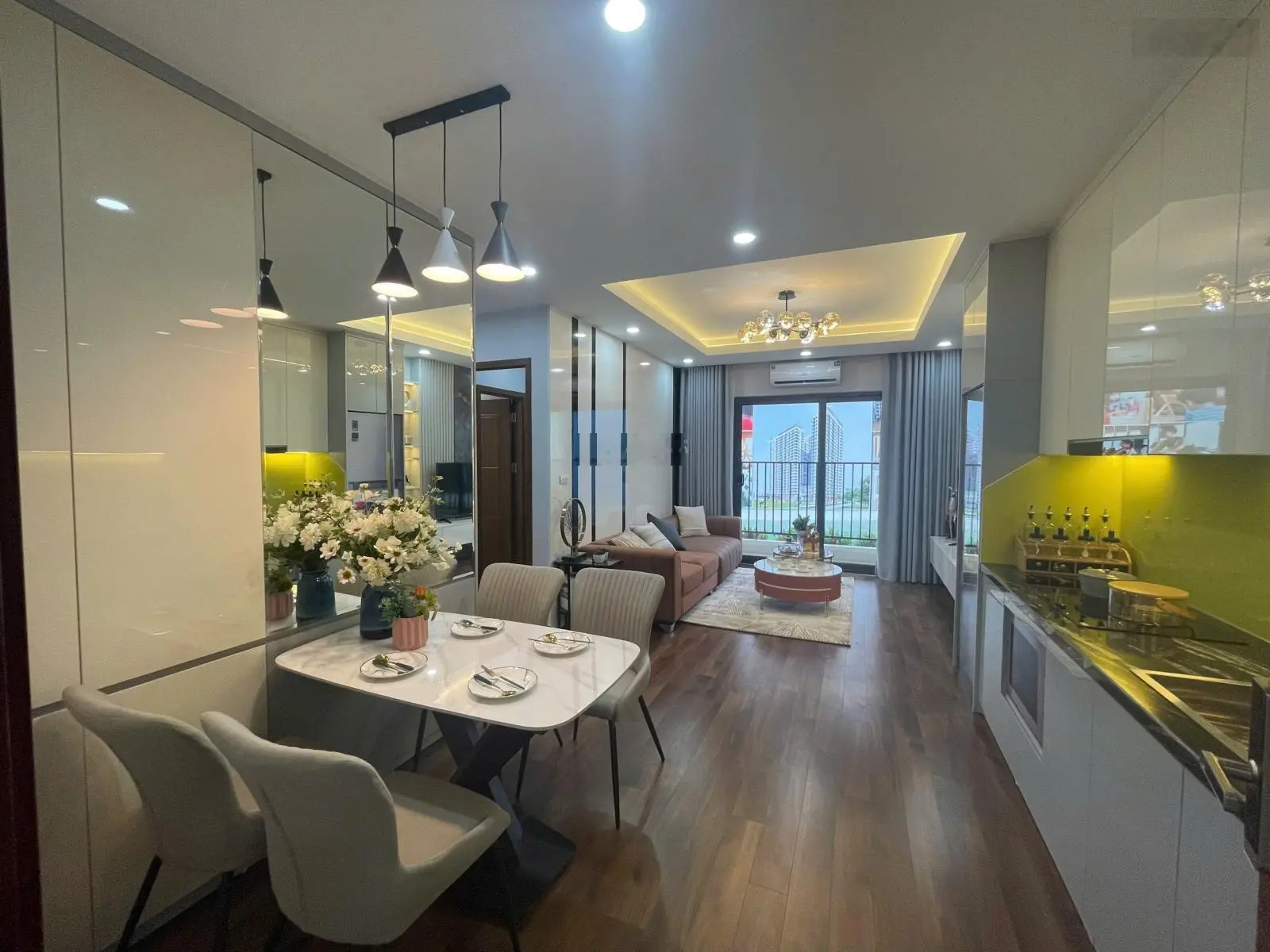 Bán căn góc 3PN 82m2 giá 1 tỷ 730, nhà mới sổ đỏ lâu dài cho thuê 10 - 11tr/tháng. Có hỗ trợ vay