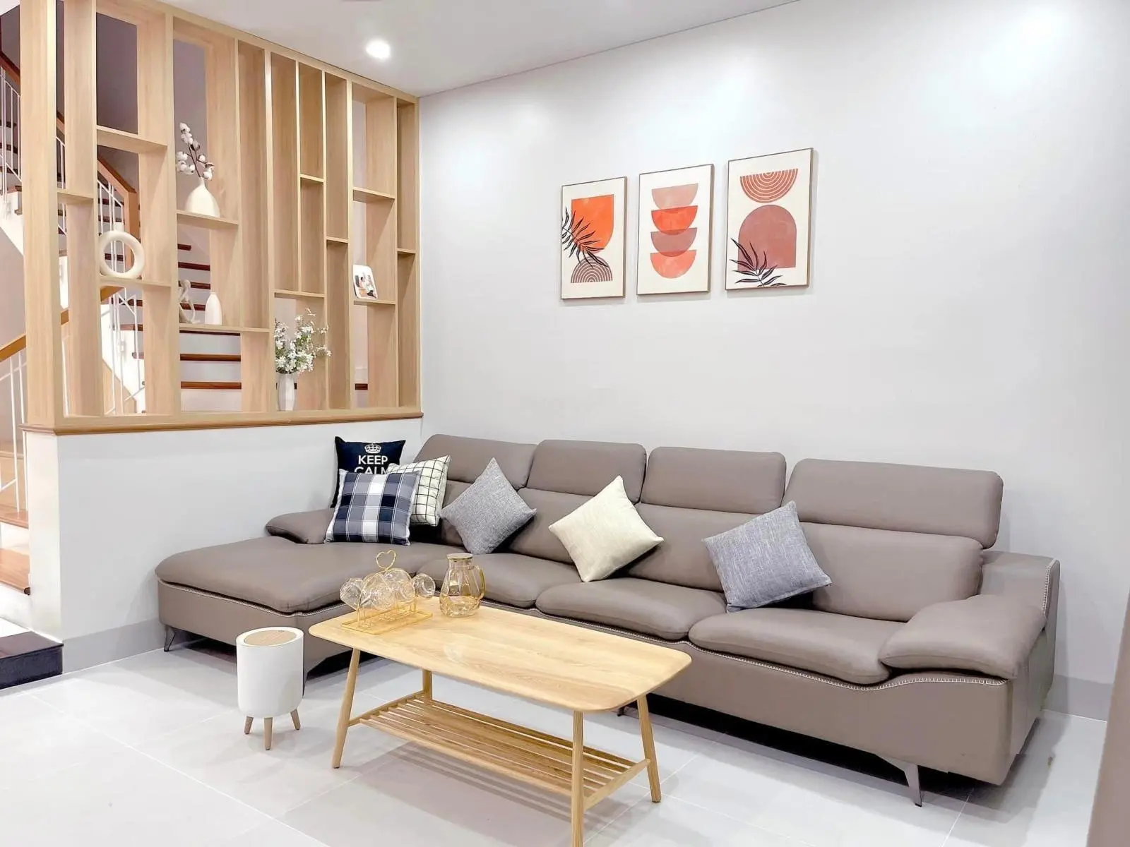 Nhà đẹp 82m2 tại Quách Điêu. Tiện ích đầy đủ, dân cư sầm uất thích hợp cho thuê