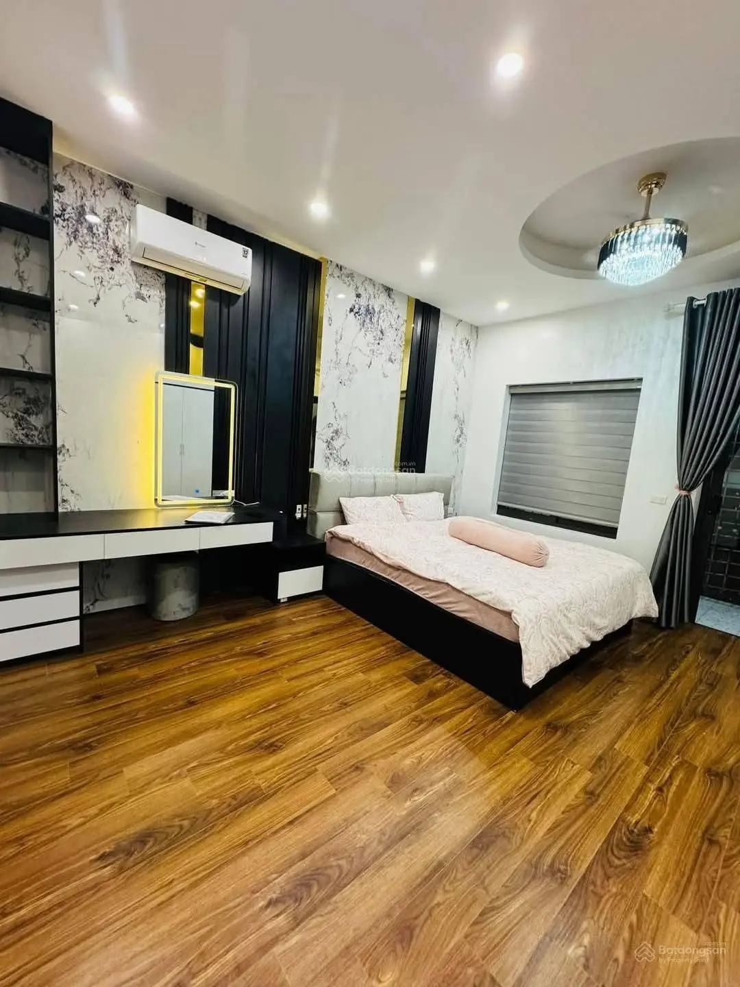 Siêu phẩm nhà đẹp, thang máy, ô tô vào nhà, mới nhất 2025, Đào Tấn, Ba Đình, 40mx6T, 10.88 tỷ