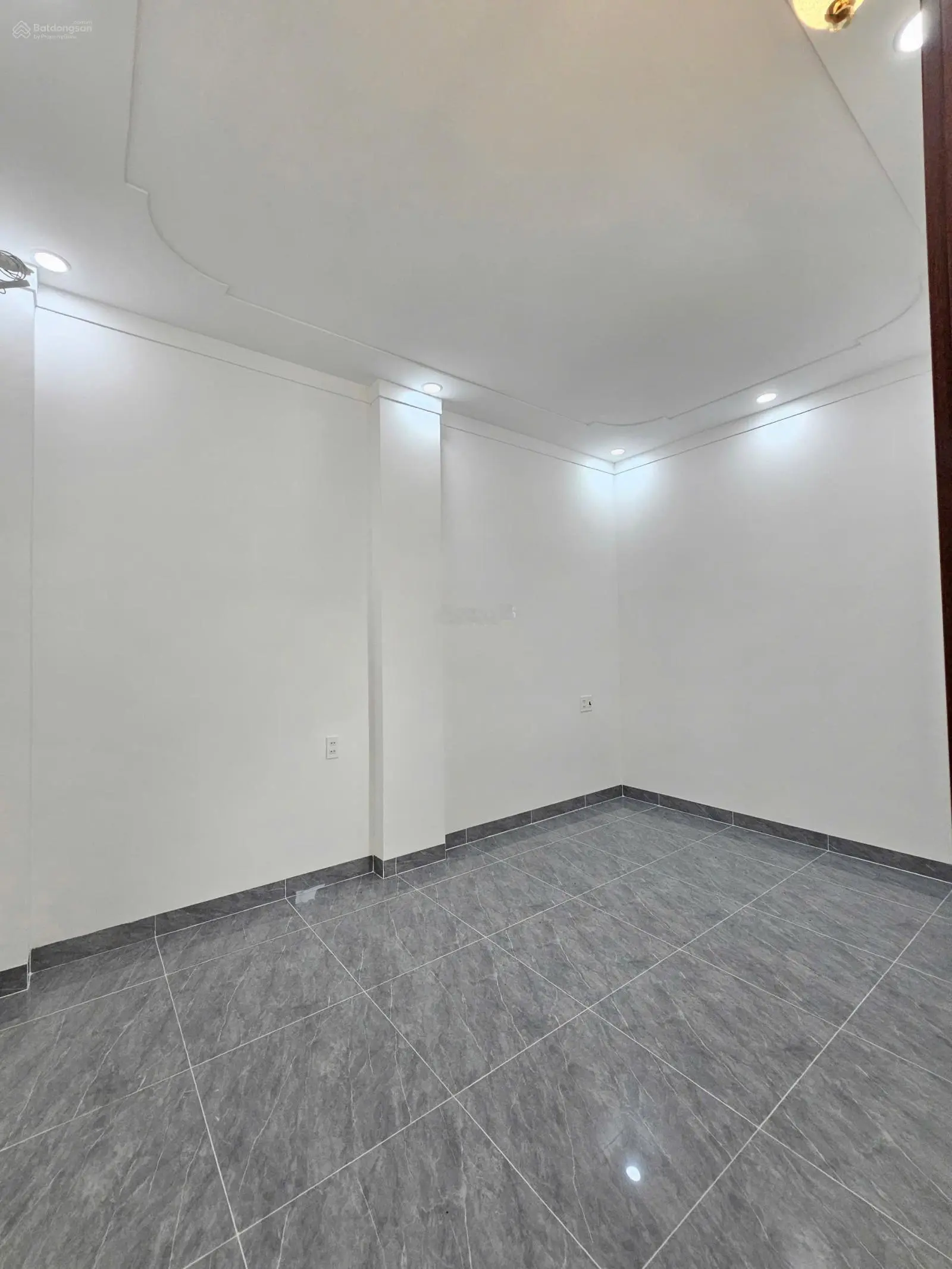 Căn Góc 2 Mặt Tiền: 6Tỷ800_92m2 Nhà 1 Trệt 2 Lầu Full Nội Thất KDC Phú Hồng Thịnh 8, TP.Thuận An