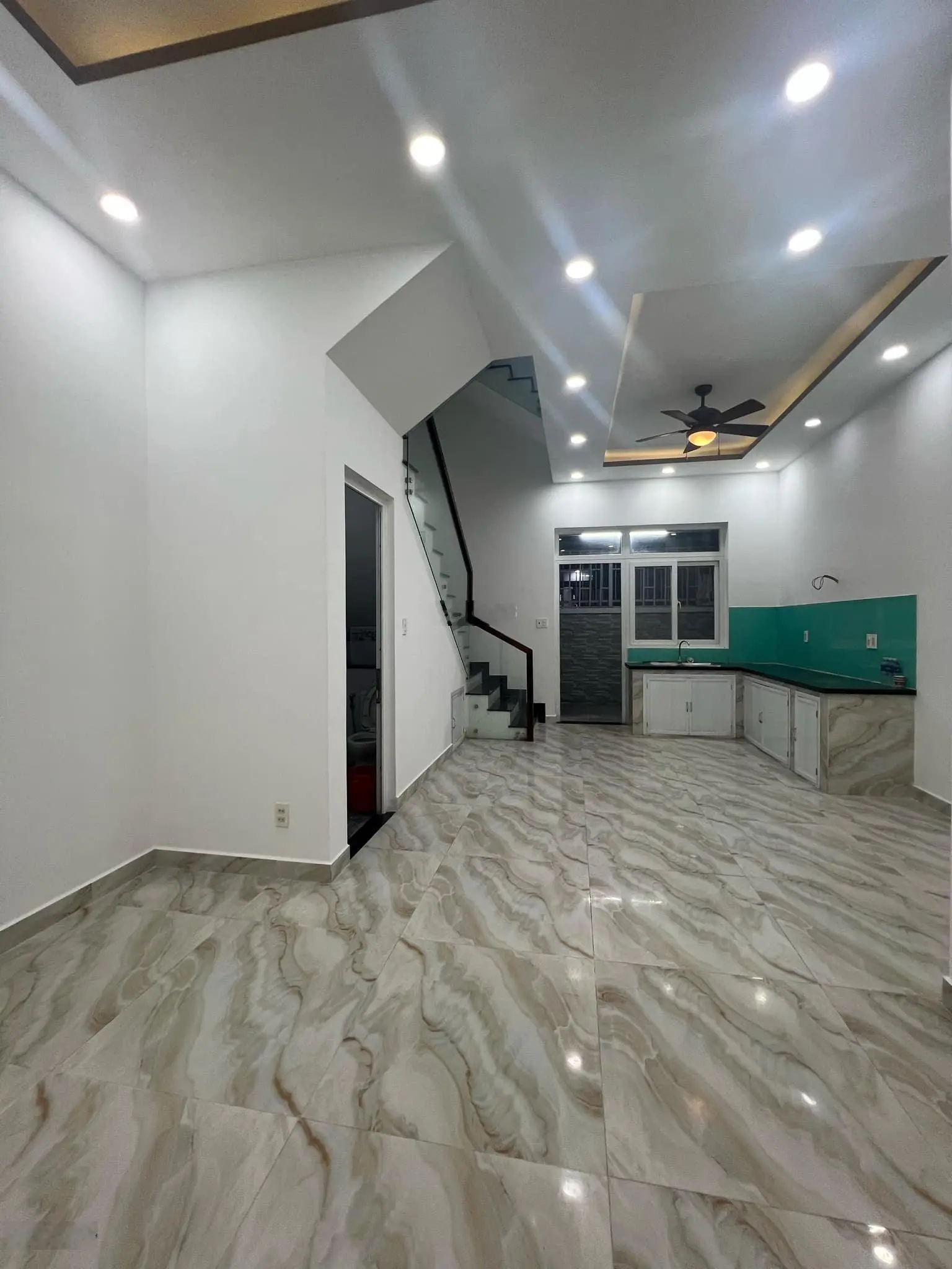 Bán nhà phố liền kề nội khu Khang Điền Bình Chánh