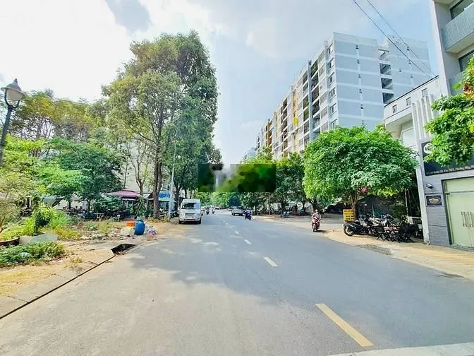 Bán nhà mặt tiền đường D2 Man Thiện, TNPA, Quận 9: DT 5x22m.11 tỷ 700