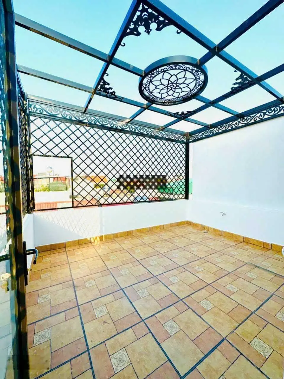 Bán nhà Thạch Bàn 39m2 x 6 tầng, thang máy, ngõ ô tô 4 chỗ vào nhà, gía 5,35 tỷ(có thương lượng)