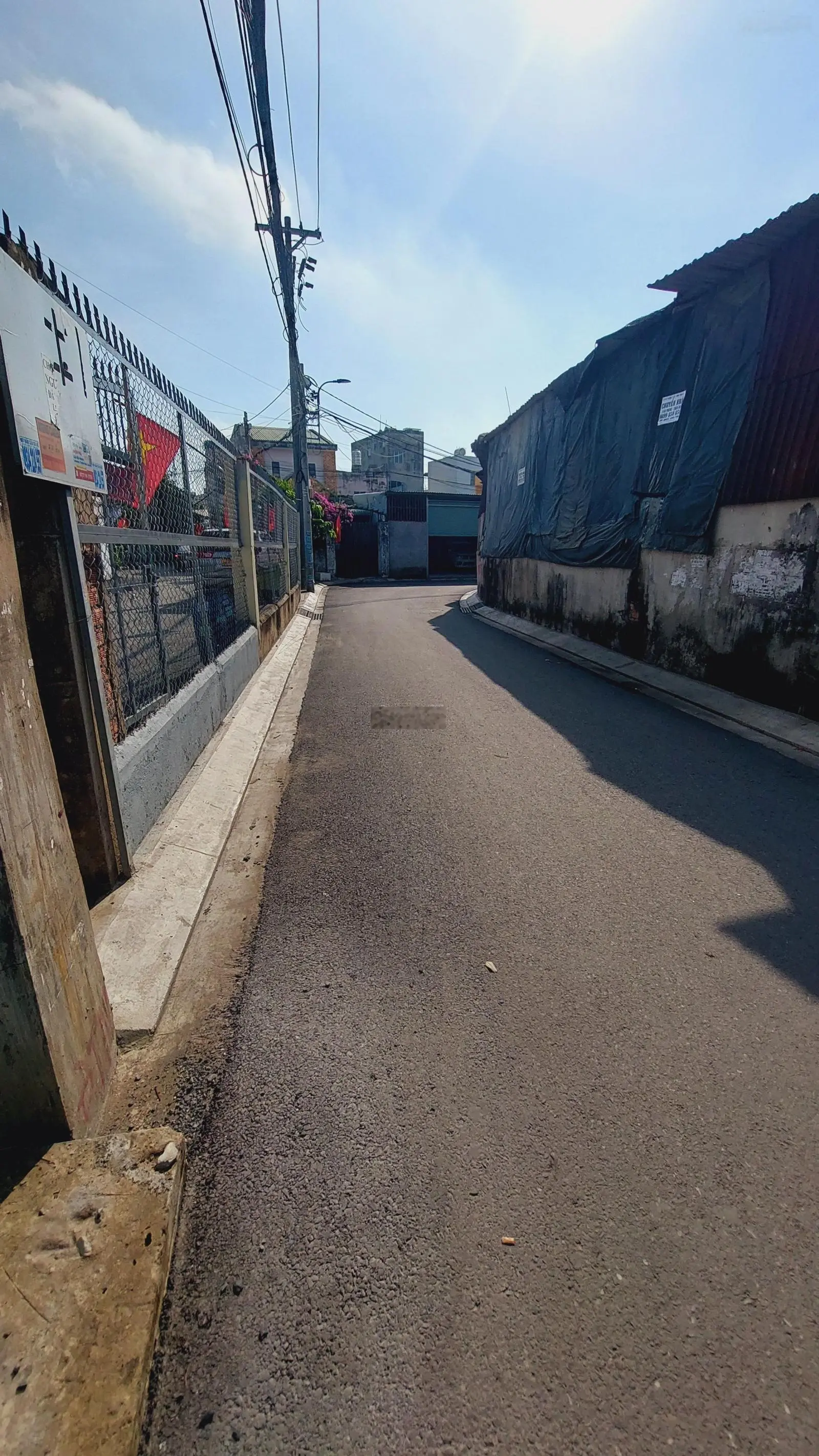 Hàng Đầu Tư _ Dãy Trọ 90M2 _ Ngay Cao Đẳng Công Thương _ Thu Nhập 15 tr _ Chỉ 6,95 Tỷ ( Còn TL )