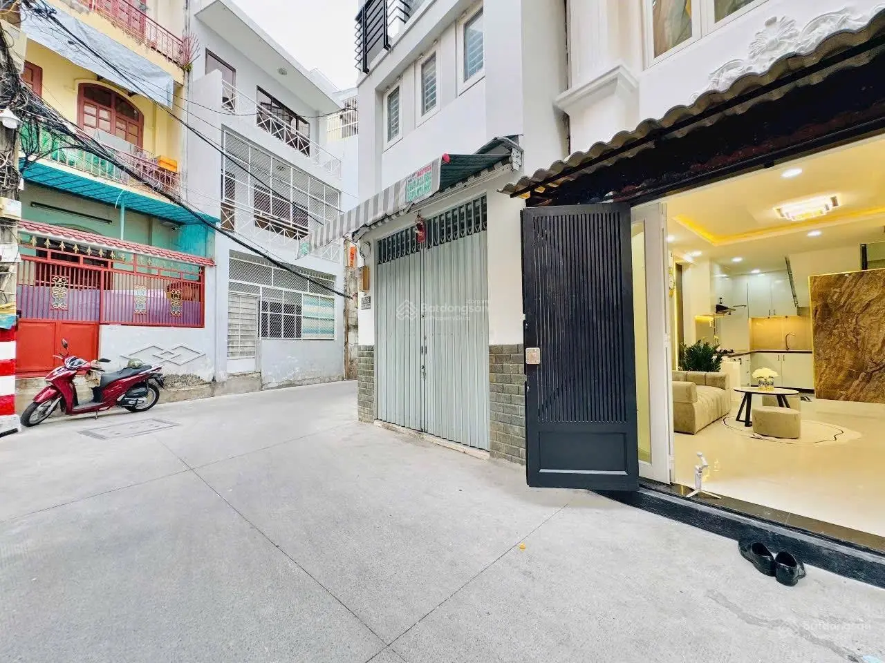 Bán nhà 5 lầu Phan Xích Long Phú Nhuận SHR công chứng mua bán nhanh trong ngày giao nhà liền