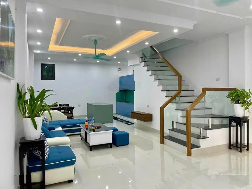 Siêu phẩm duy nhất tại phố Trung Sơn, 2,5 tỷ, 67m2, 3PN, 3PT, pháp lý đầy đủ