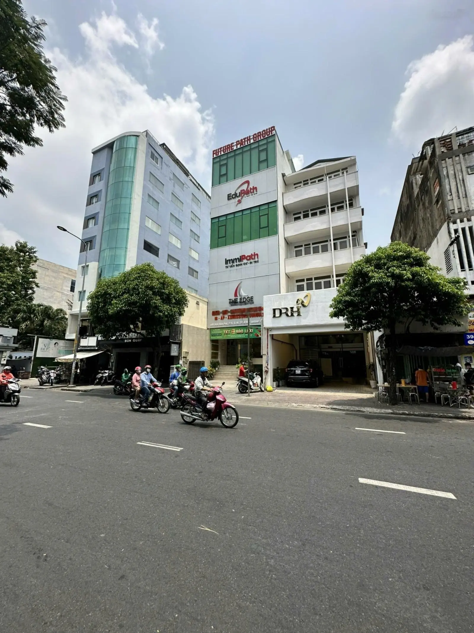 Hạ 5 tỷ! Bán nhanh Tòa nhà MT Nguyễn Văn Trỗi - PN, 6x21m, Hầm + 7 Tầng HĐT: 100 triệu, giá 34.8 tỷ