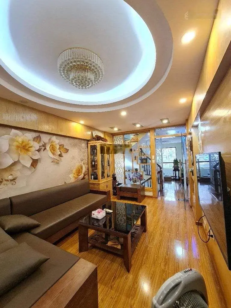 Phố kim giang 65/98m 4 tầng mt5m khu phân lô trước nhà ôtô tránh . dừng đỗ ngày đêm .ở và làm vp