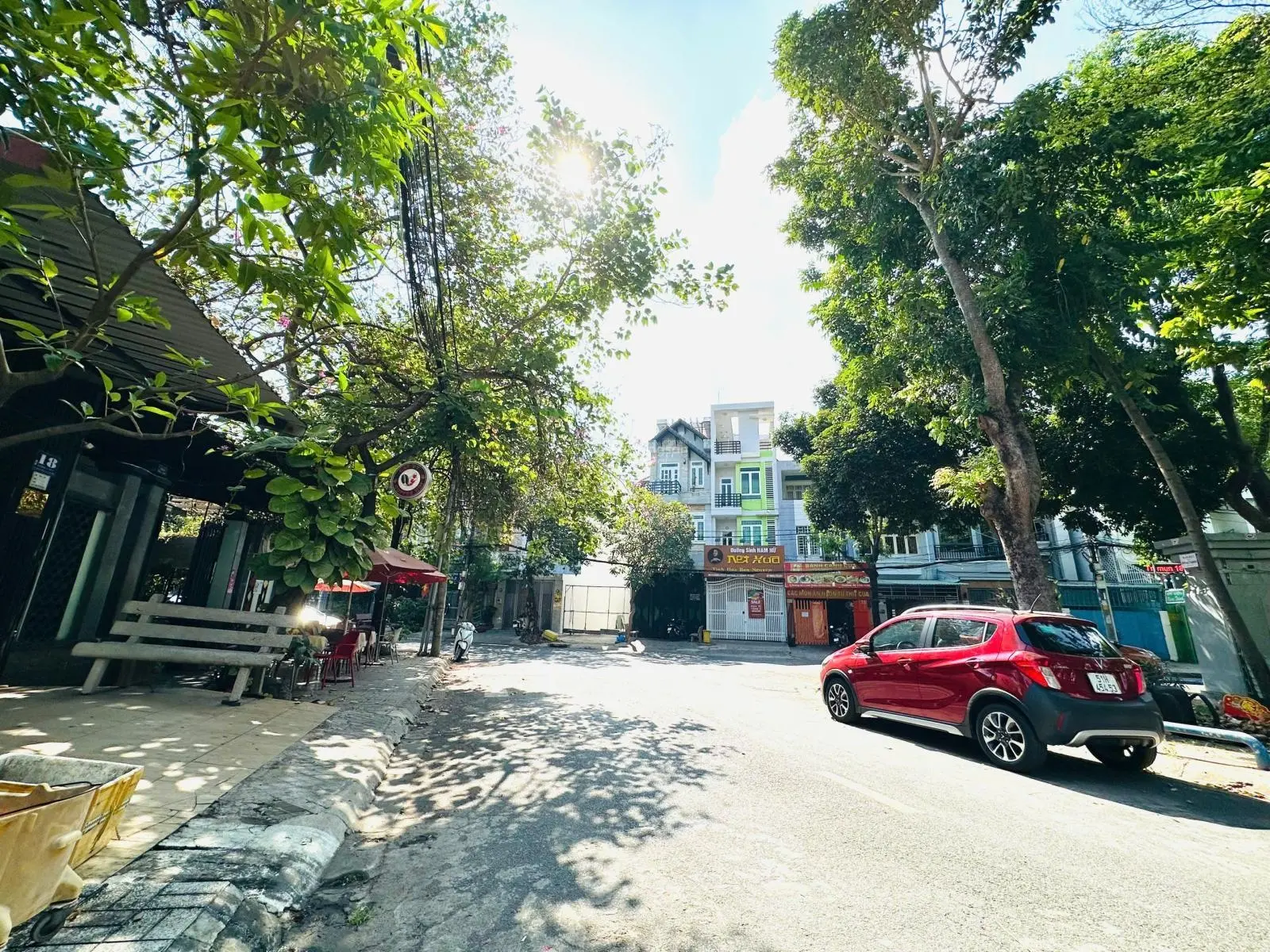 Himlam linh chiểu-nhà 1 trệt 2 lầu-đường 15m-có lề-đối diện công viên-dt:80m2-hoàn công đủ-sổ vuông