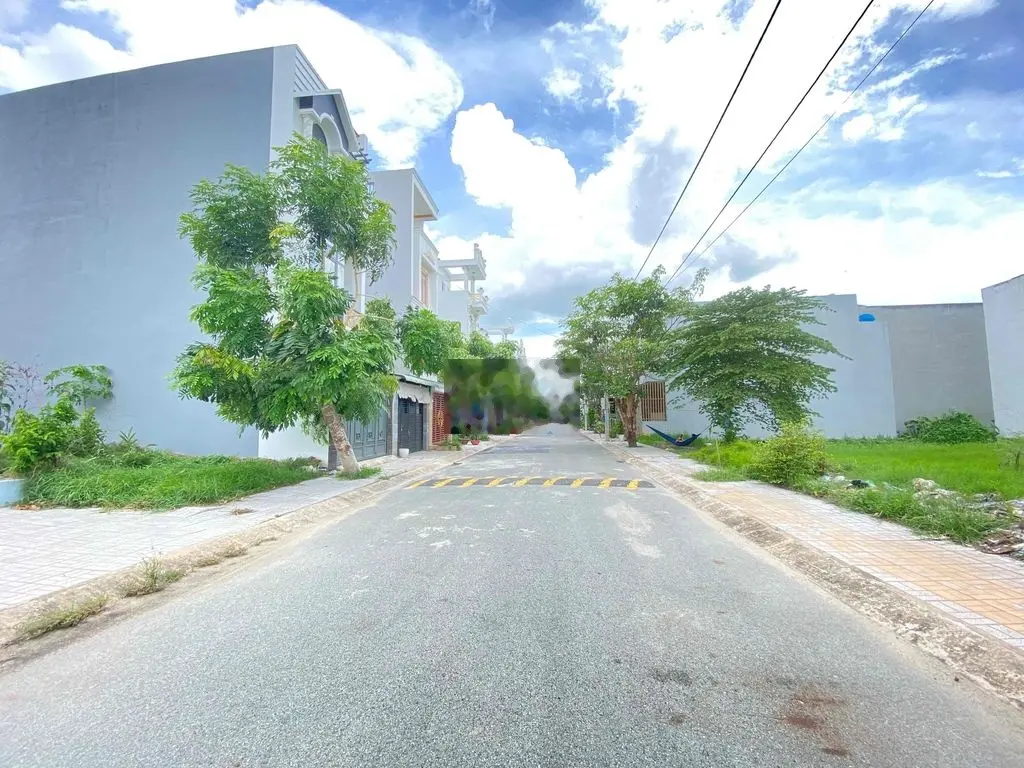 Bán nhà giá 1,35 tỷ, diện tích 91 m2, tại Mỹ Hạnh Bắc, Huyện Đức Hòa, Long An