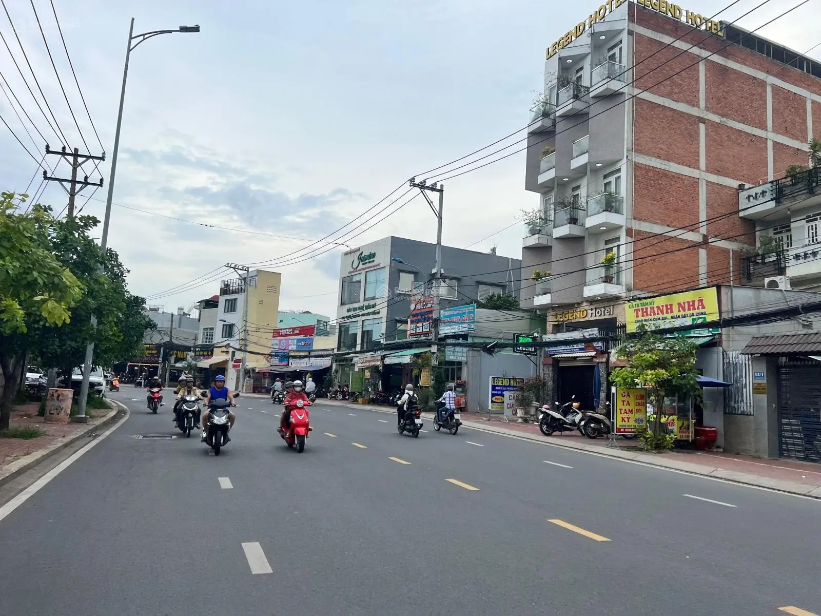 Lô góc 2 mặt tiền đường 8m, ngay Khu Đô thị Đông Tăng Long, Long Trường, DT 95m2, chỉ 4.95 tỷ
