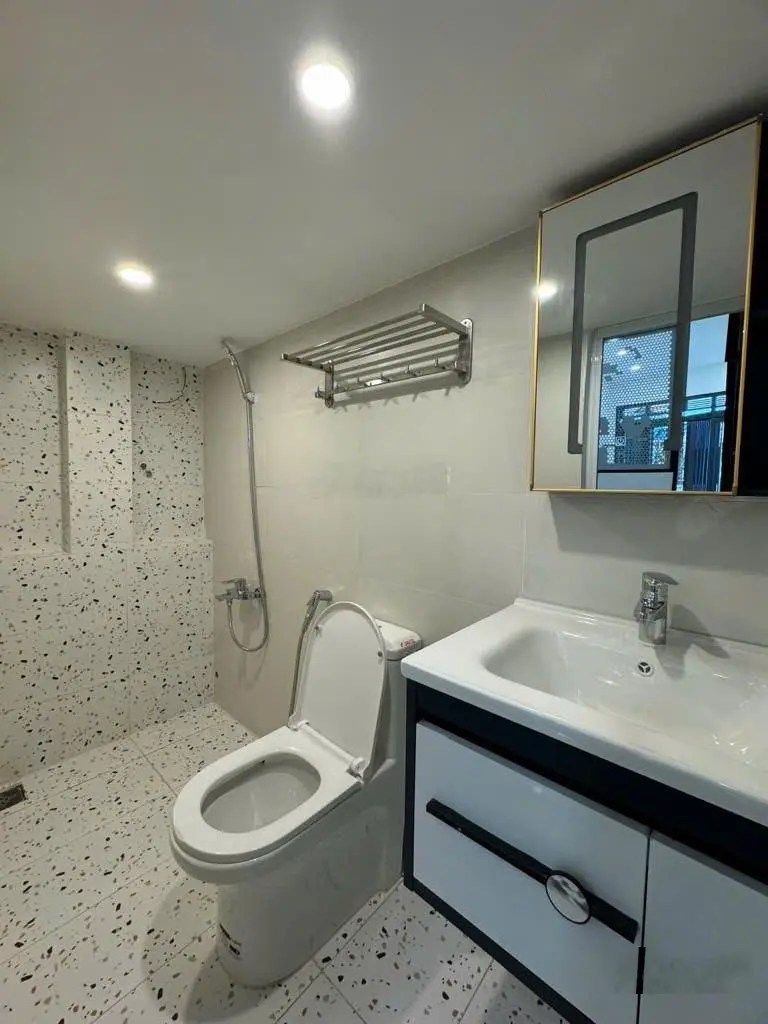 Bán Nhà P. Tân Thuận Đông DT 56M có 3 phòng cho thuê lối đi riêng nhĩnh 5 tỷ thương lượng
