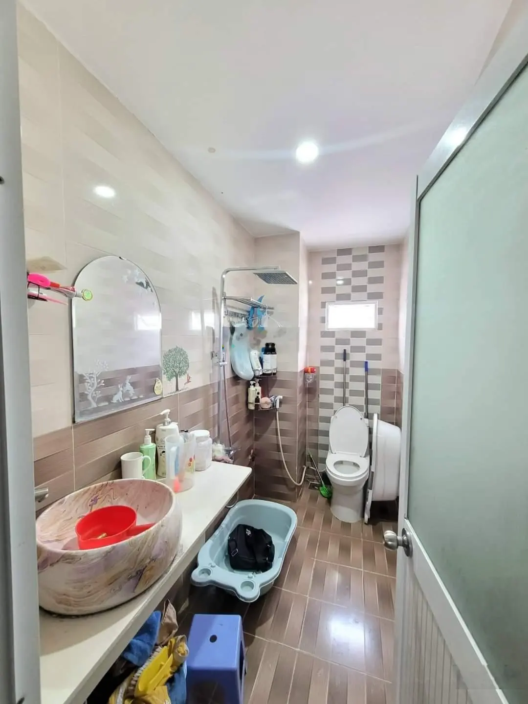 4,6tỷ TL, 150m2 (5x30), KDC chợ Vietsing, nhà MTKD 1trệt 2lầu + dãy trọ 5p phía sau
