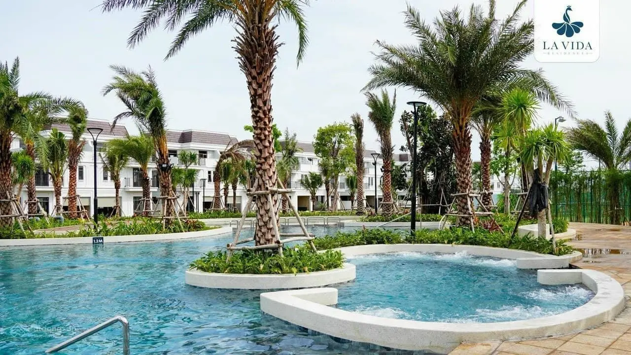 Nhà phố Lavida LK3, giá 5 tỷ 4 bao hết thuế phí và 5% sổ