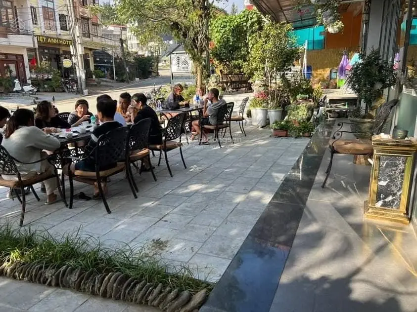 Khách sạn chuyên khách Tây số 1 Sa Pa sẵn bìa giao dịch