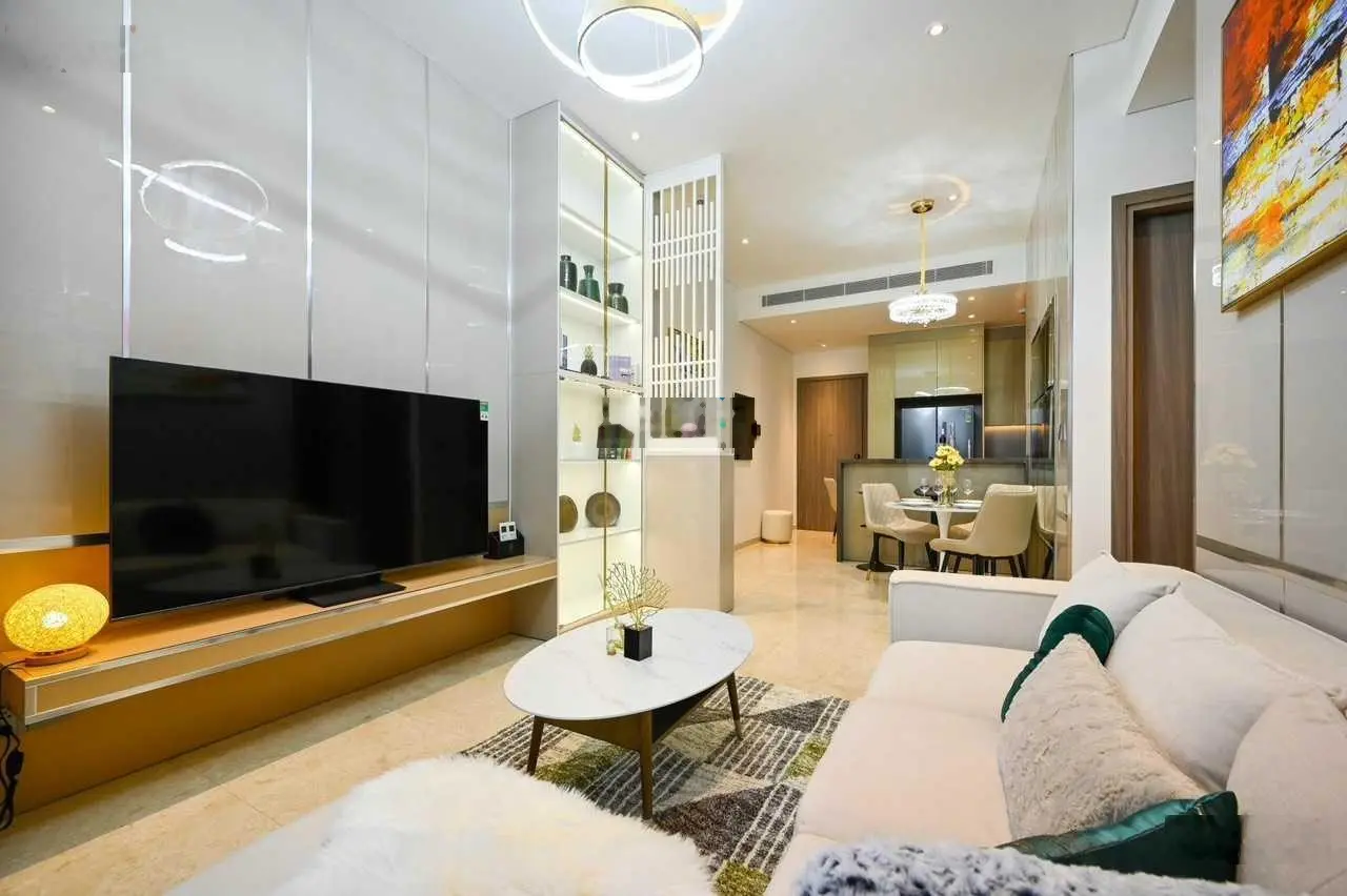 Cần bán chung cư lucky, DT 78m2, 2PN, 2WC, giá 4 tỷ, liên hệ 0931 177 *** Bảo ngọc