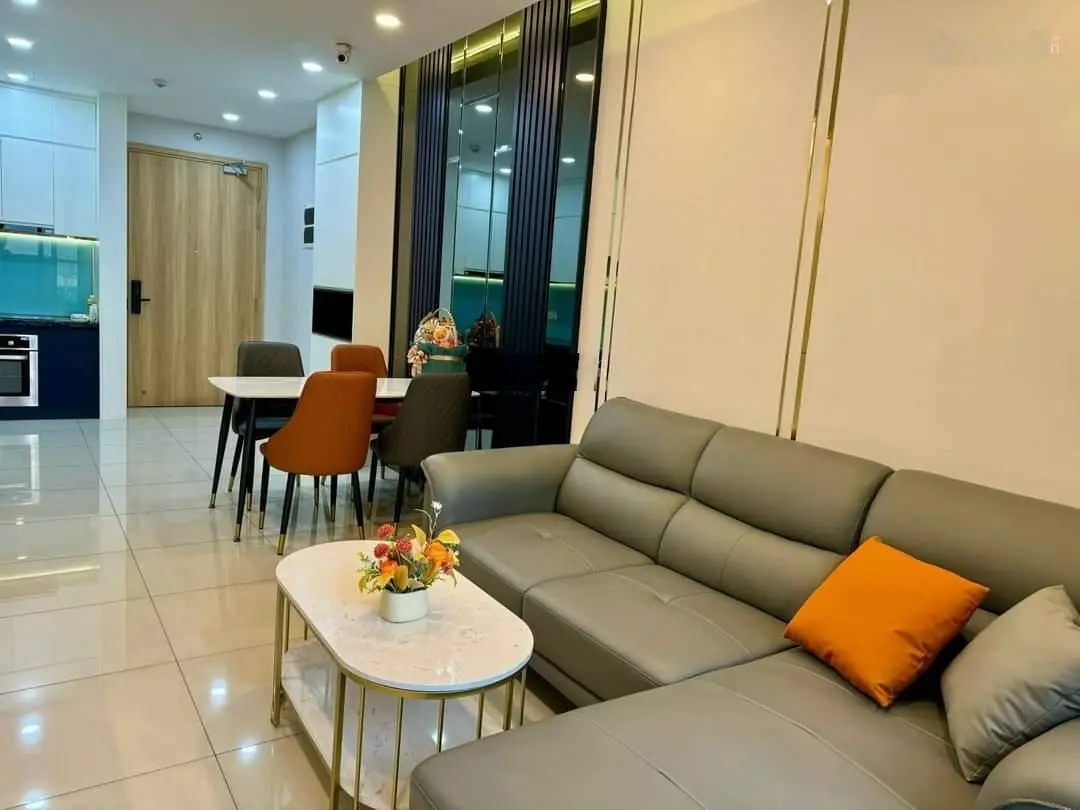 Bán gấp căn góc 1PN Emerald view nội khu, tặng lại nội thất đầy đủ, hướng phong thủy