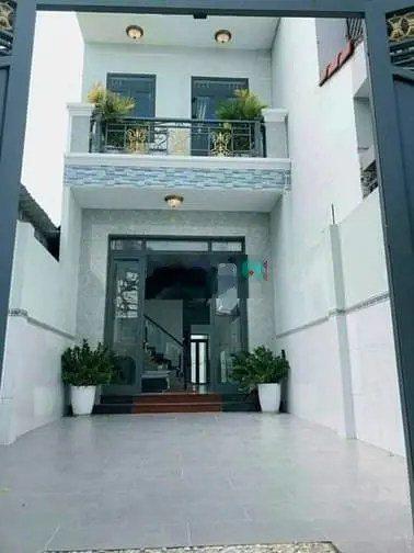 Nhà 3 tàng mới đẹp, hẻm xe hơi 1/ HTP, Thị trấn Nhà bè. 4*25, 5,5 tỷ.