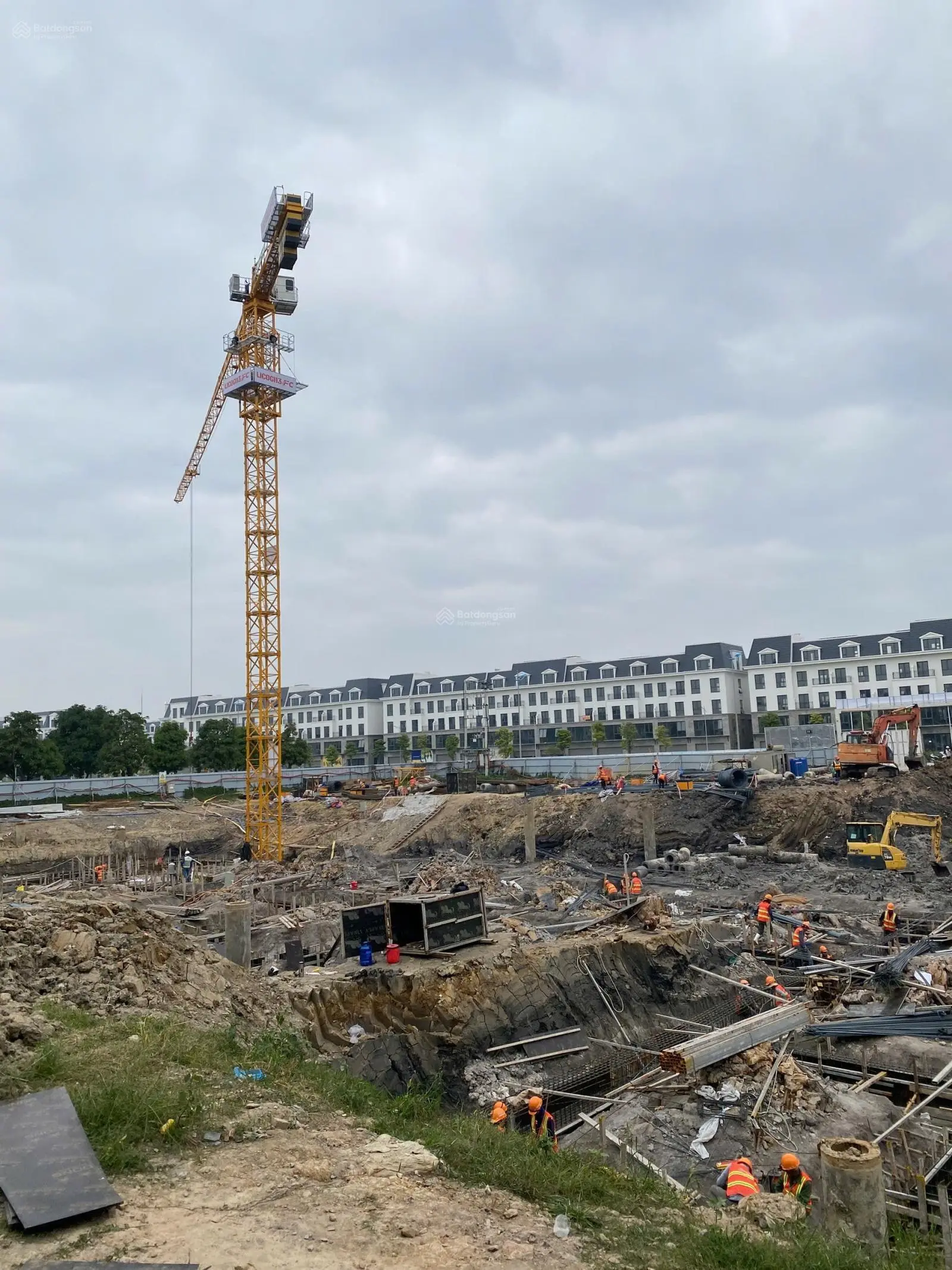 Bán nhà liền kề 72 - 258m2. Phân khu Hoa Hồng - đối diện 18 toà chung cư Vinhomes Thanh Hoá