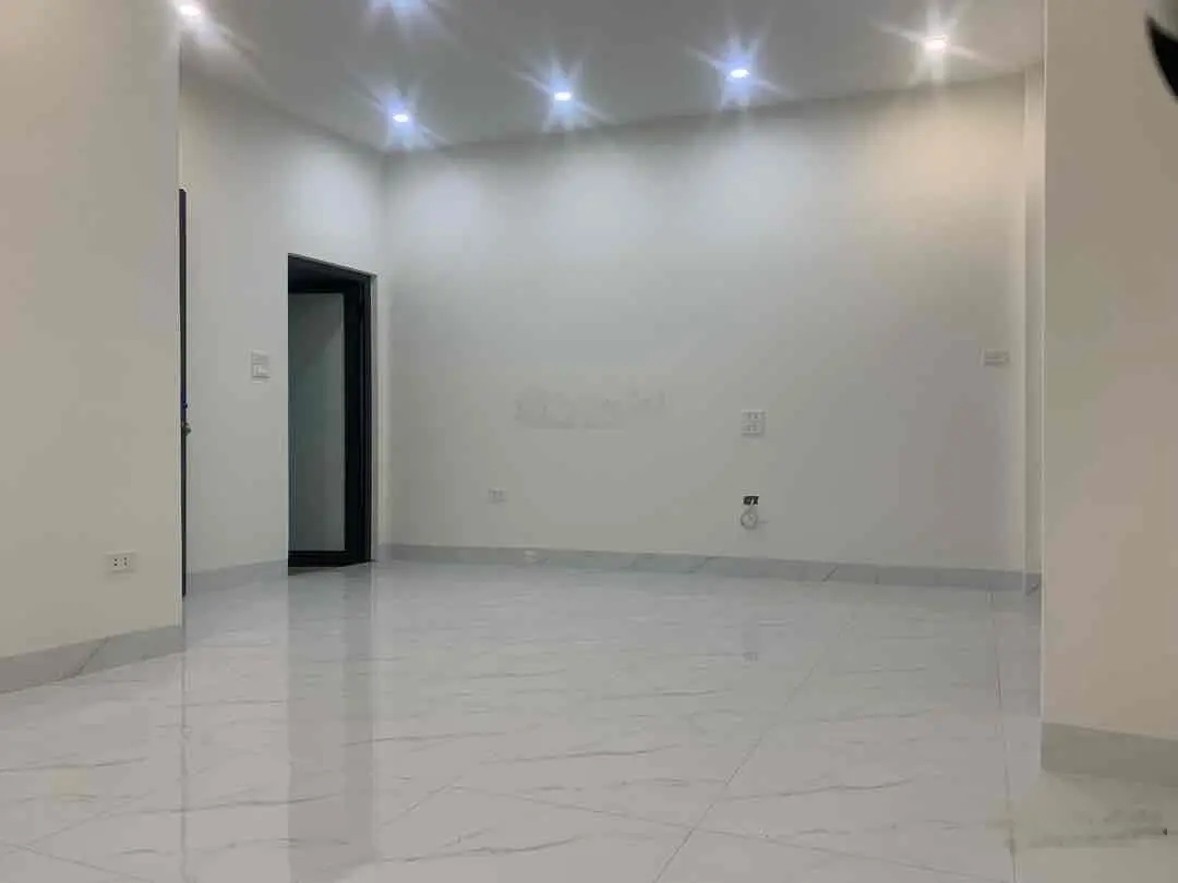 Cần tiền khởi nghiệp bán nhà thanh xuân 5 tầng 4 ngủ đầy đủ công năng. sổ đỏ sẵn giao dịch ngay