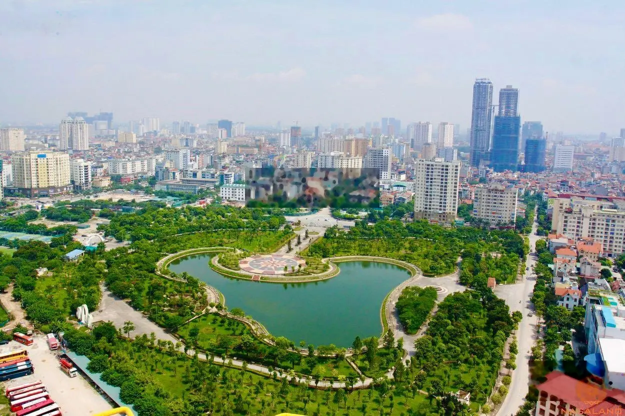 Cần bán nhà phố Trần Thái Tông, Cầu Giấy. DT sổ đỏ 130m2 x MT 8m. Vị trí rất đẹp, KD sầm uất