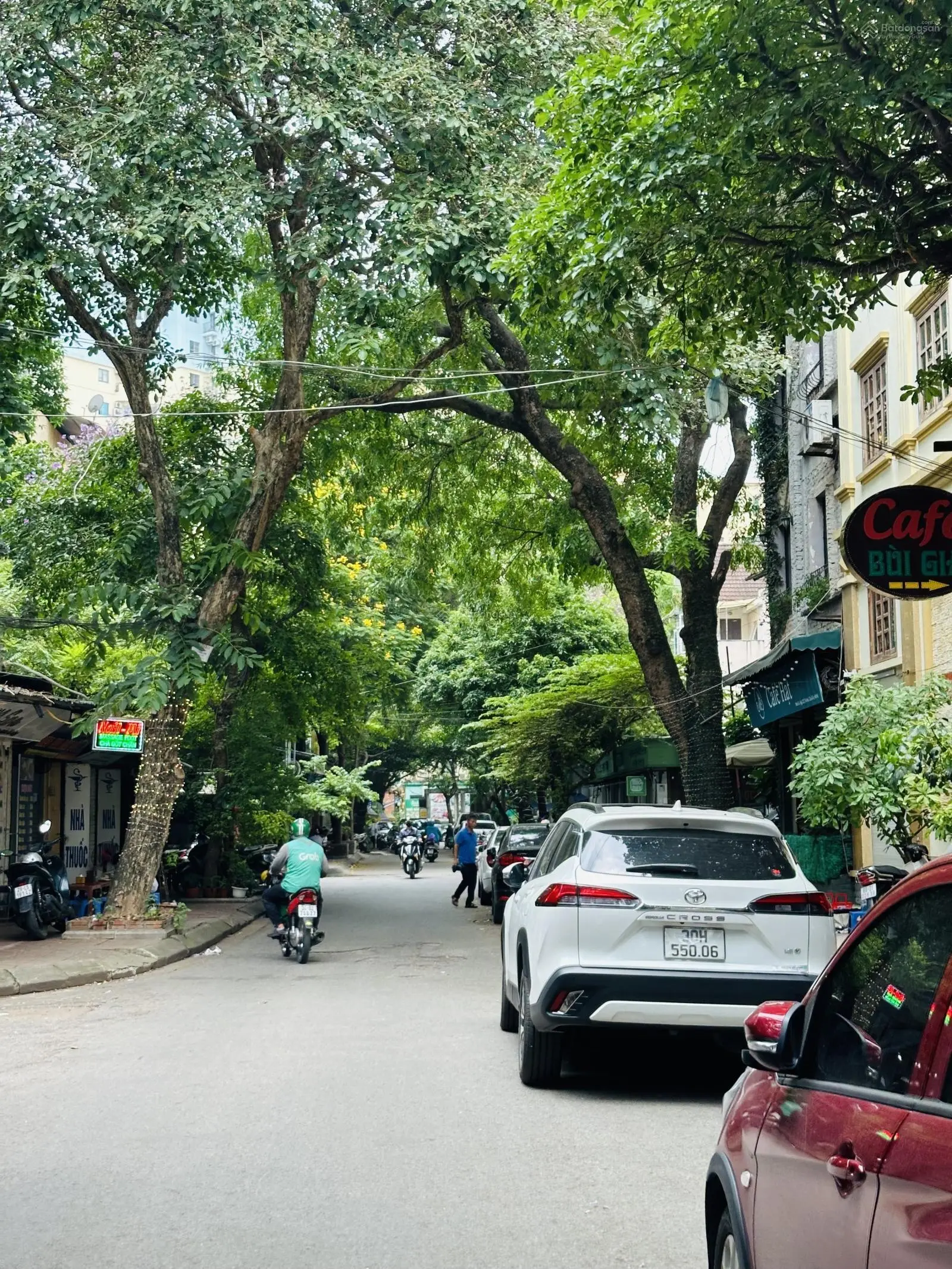 Bán cực gấp !!! Nhà đẹp phố Khương Đình 36m*5T*3.8m MT - gần phố - ngõ thông - ô tô - hơn 6 tỷ