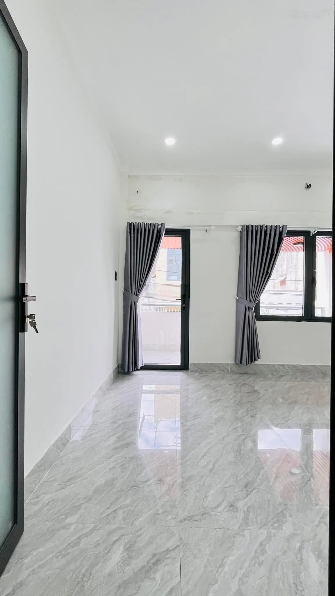 Nhà Mới ngay Picity đường nhựa thông xe hơi rộng 6m