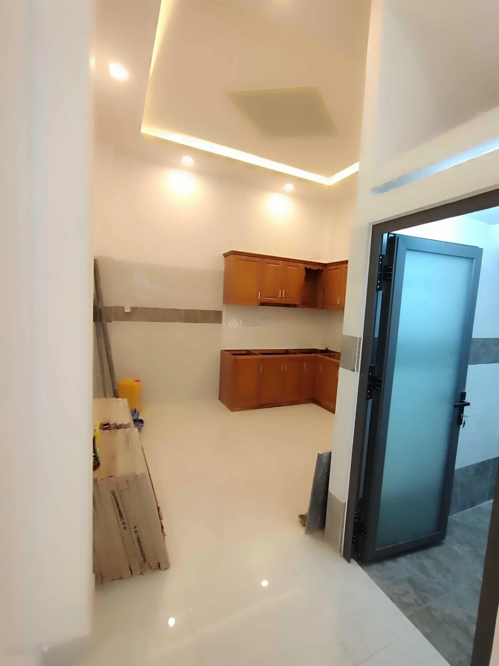 Bán nhà mới xây 100% KDC Bình Phú 4x10 2 lầu 1T