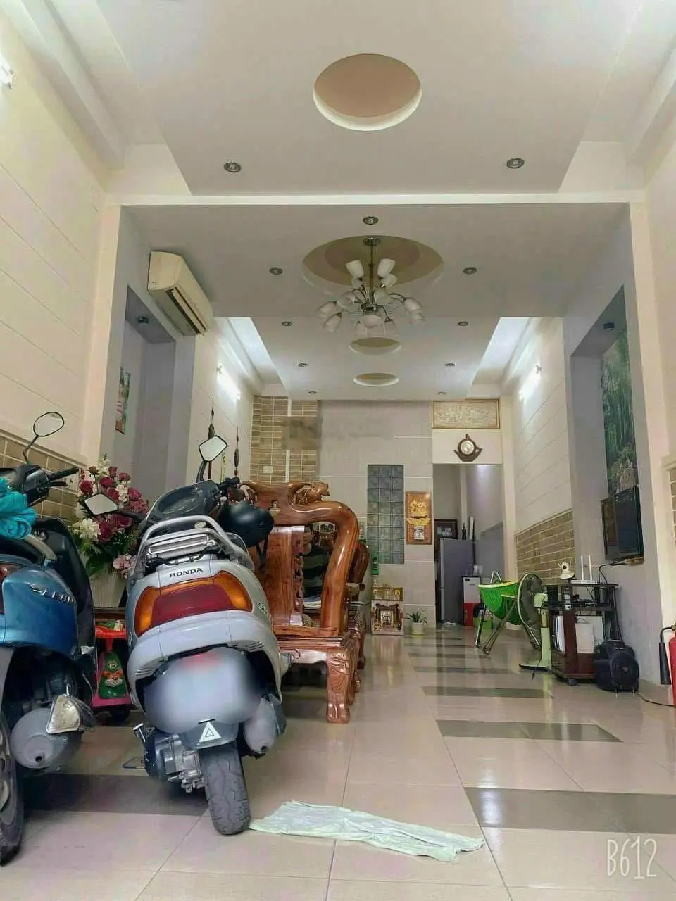 Nhà đẹp Hẻm thông Xe Hơi Bà Hom 4x17m NỞ HẬU 4,8m 3 tầng - GẦN CHỢ PHÚ LÂM