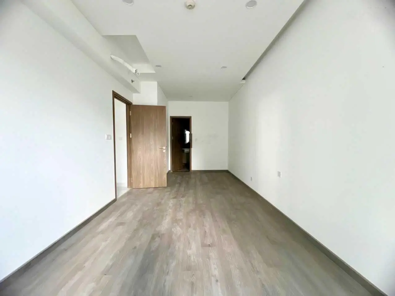 Hiếm! Còn 1 căn trệt trên không Alnata Plus - 80m2 - Bao gồm ô đậu xe - giá bán 5.550 tỷ (102%)