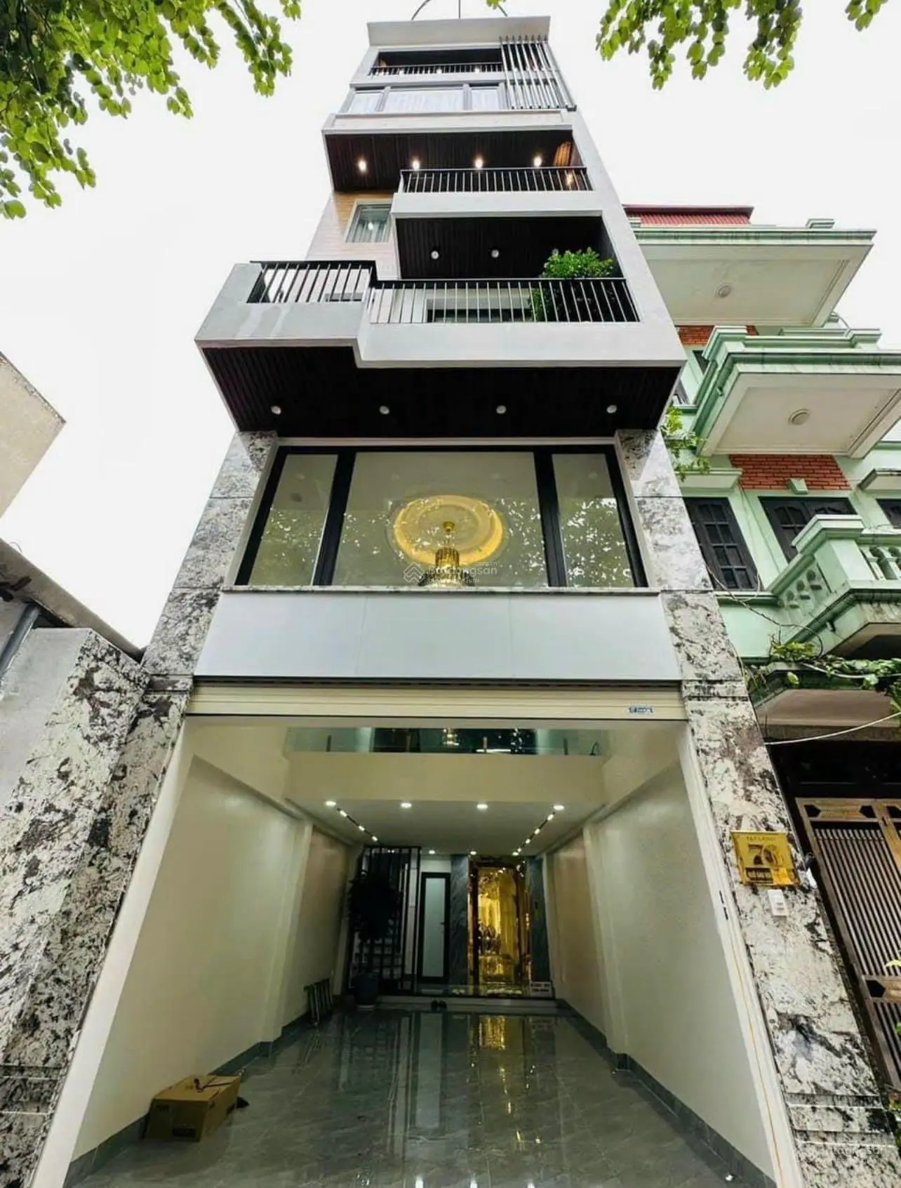 Giảm sốc 1 tỷ bán nhà bồ đề ô tô thang máy 65m2 6 tầng để sang ở biệt thự Riverside trong tuần này