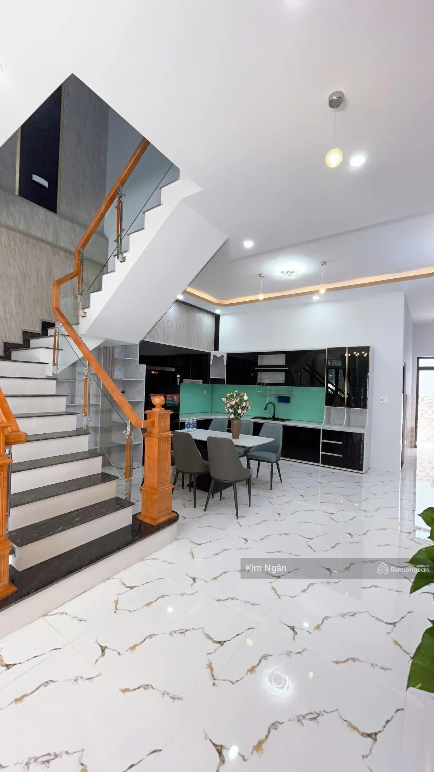 Nhà đẹp !! giá rẻ !! chỉ có duy nhất 1 căn ngay đường đinh đức thiện, cầu tràm. 4.5 x 25m, 3pn, 3wc