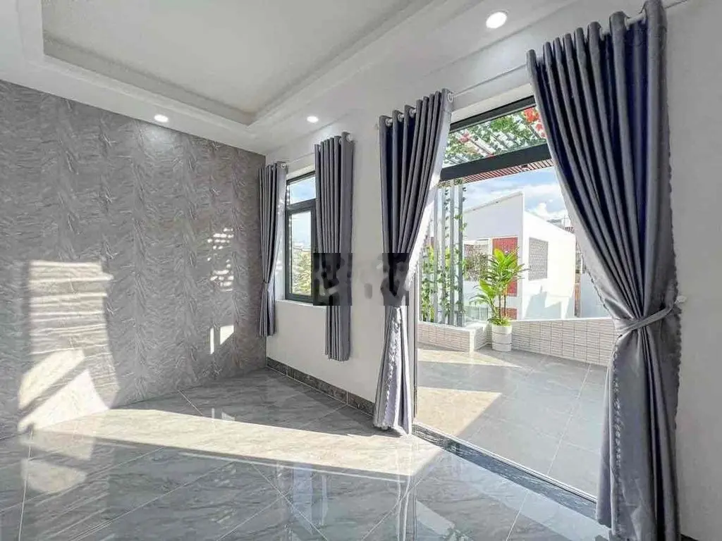 NHÀ 2 LẦU ĐẸP FULL NỘI THẤT KDC VĂN HOÁ TÂY ĐÔ