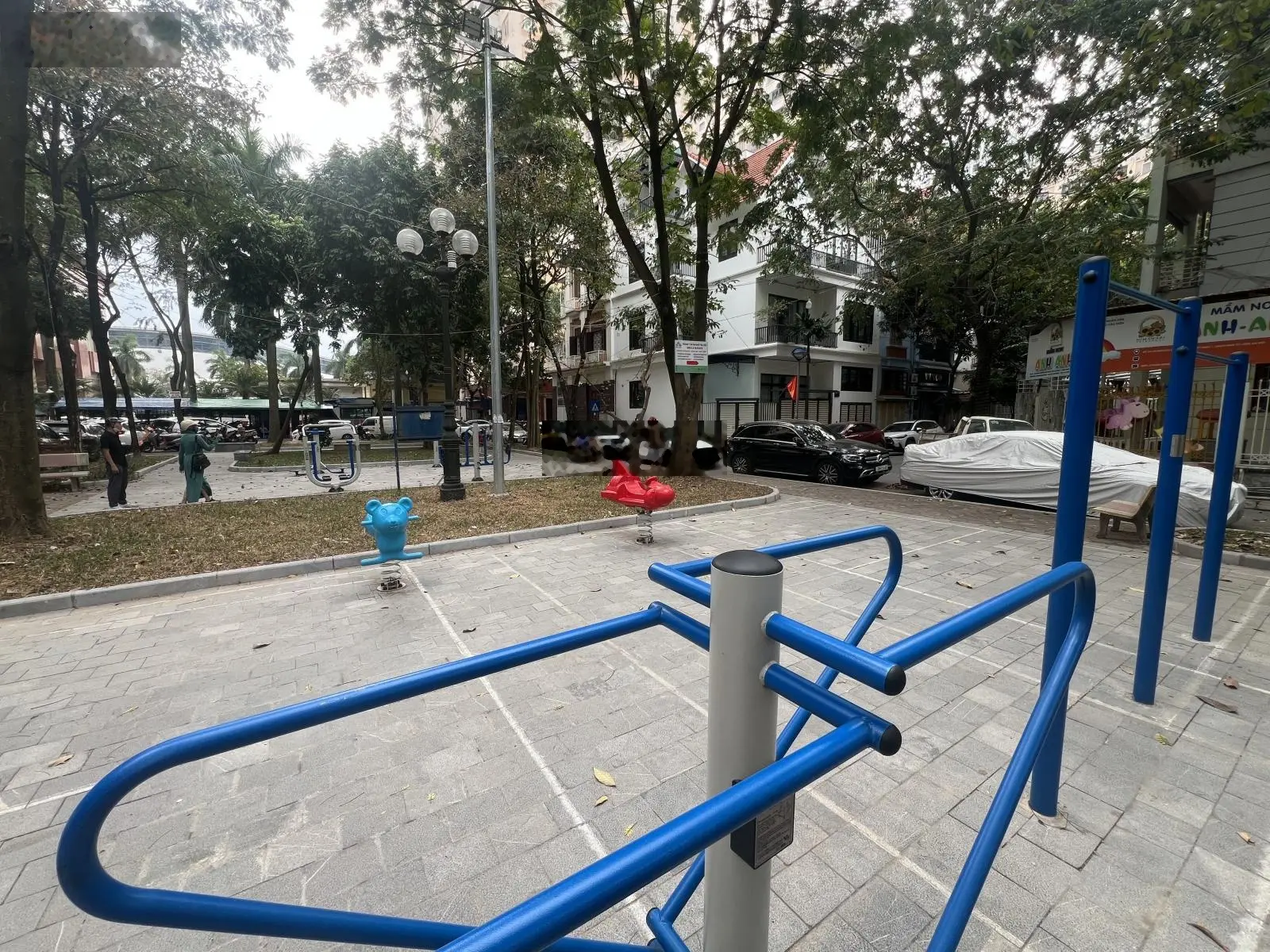 Bán BT lô góc view Vườn Hoa Lưu Hữu Phước Mỹ Đình, vỉa hè - Đường bàn cờ