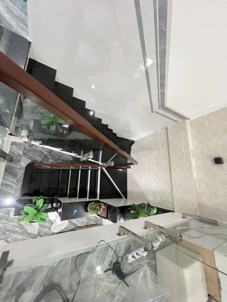 Nhà mới 87m2- hẻm xe tải tránh-làng tăng phú q9- g.i.á nhỉnh 8tỉ