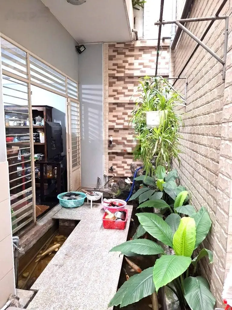 Bán biệt thự ngay nhà ga t3 - tân bình - dt 151m - 3 tầng btct -ngang hiếm 7m - đường nhựa thông