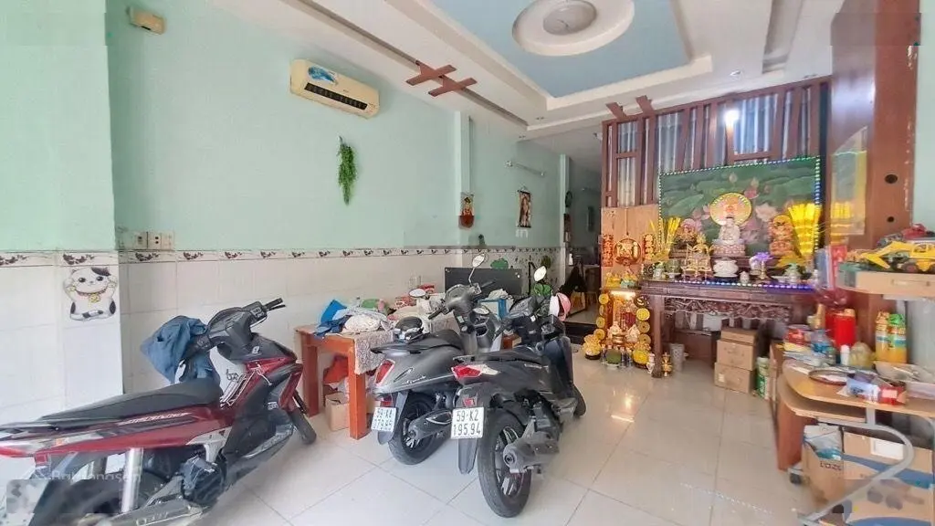 Bán nhà mặt tiền kinh doanh 2 tầng 64m2 đường Kênh Tân Hóa, P. Hòa Thạnh, Tân Phú