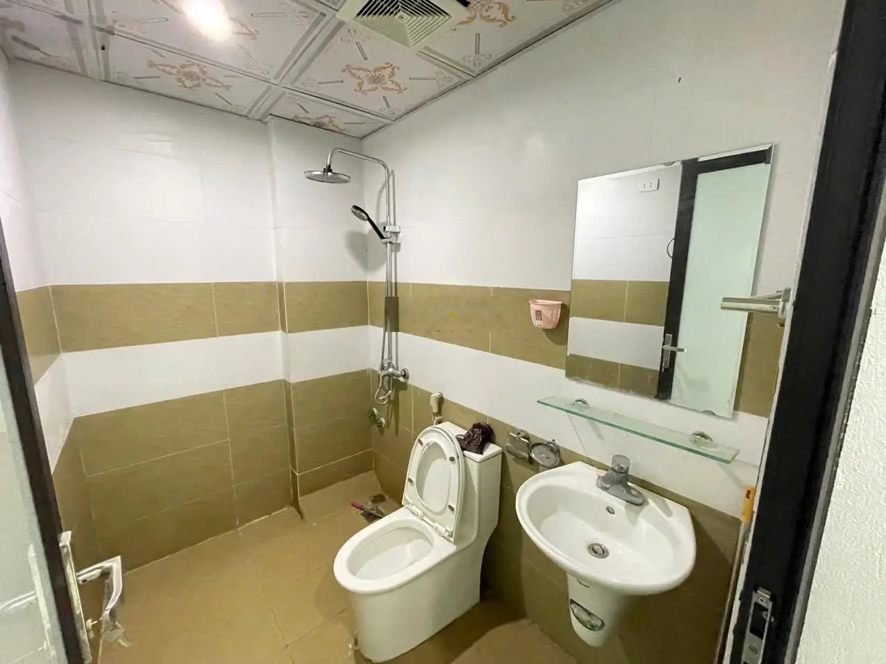 Bán Nhà Biệt Thự Đẹp 61m2, 4,5 tBán Nhà Biệt Thự Đẹp 61m2, 4,5 tỷ tại Xã Hưng Đạo, Quốc Oai, Hà Nội