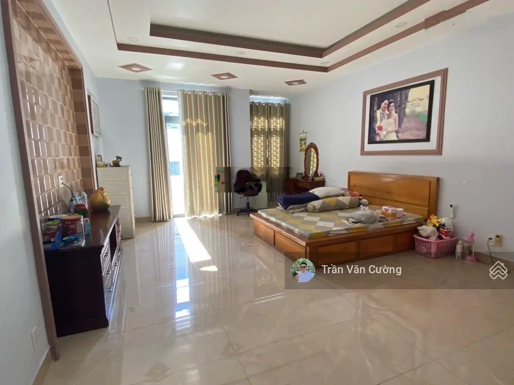 Hàng rất hiếm gấp bán nhà đẹp Lê Văn Việt, trung tâm Q9, ngay Vincom Quận 9, 15tỷ