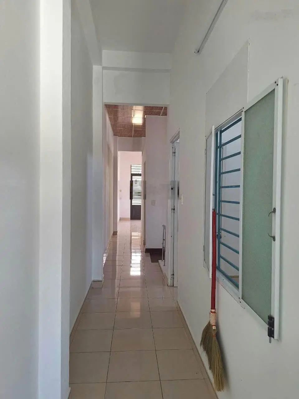 Nhà 2 tầng đường Hoà Minh 3 // biển Nguyễn Tất Thành - Diện tích 72m2 ngang 4m5