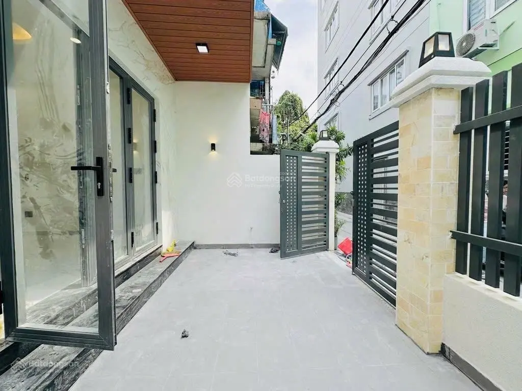 Đặng Văn Ngữ - 76m2 - 5mx15m - hẻm xe hơi - 3 tầng - chỉ hơn 11 tỷ