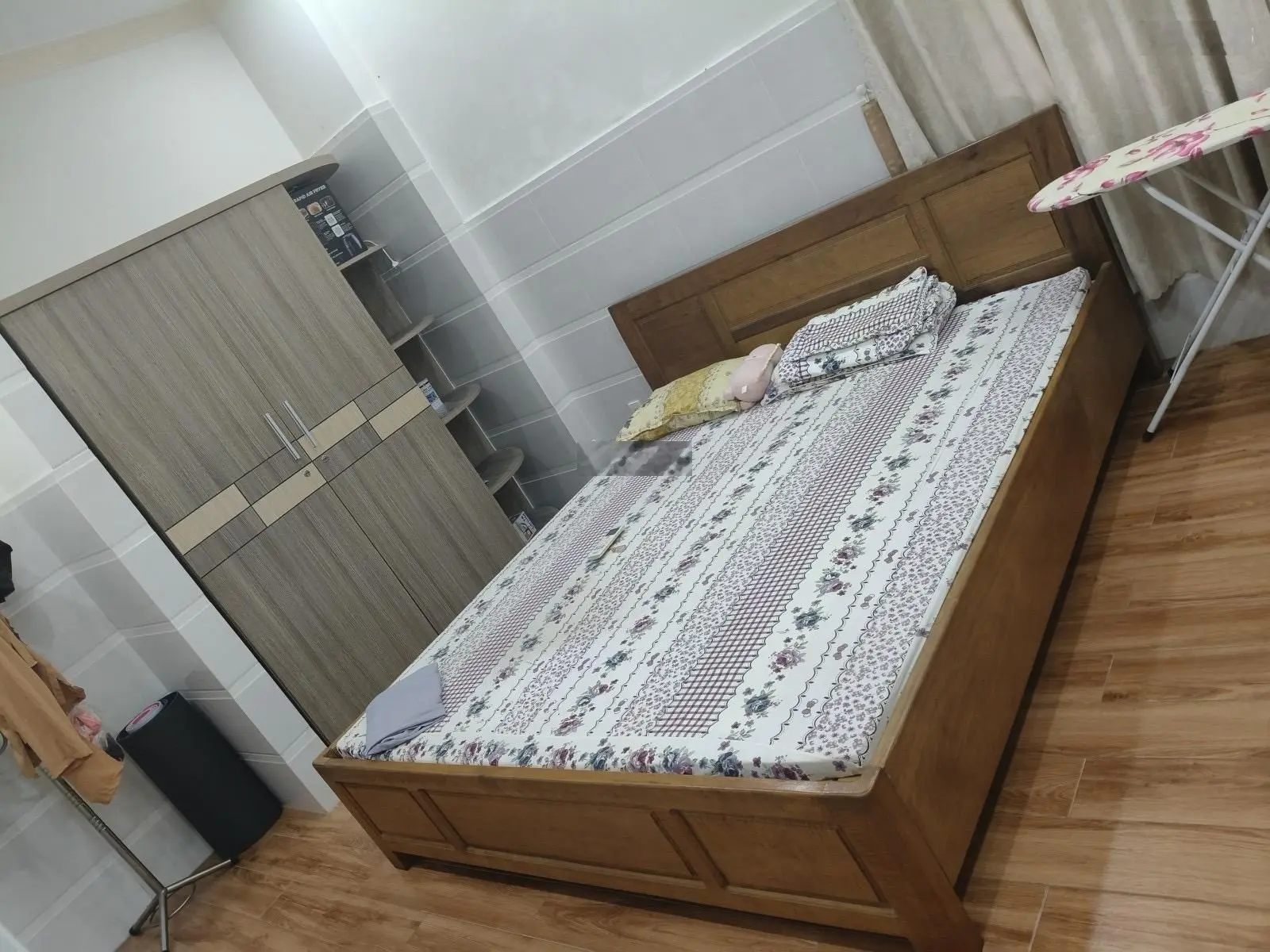 Gấp bán nhà bình chiểu-khu phân lô đồng bộ-80m-3 tầng- 4pn-5wc-đường thông -9,5tỷ-lh 0962939778