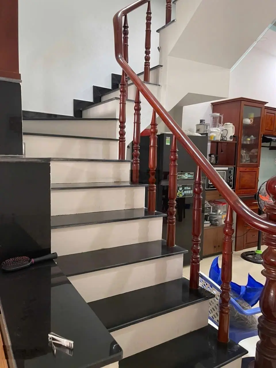 Nhà ngộp cần thanh khoản gấp. LH: 0909207286