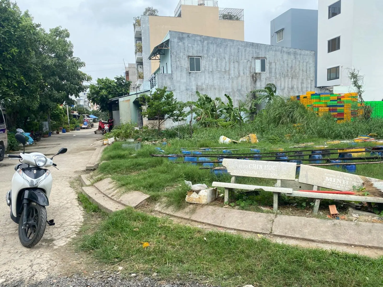 Bán nhanh lô góc 2 mặt tiền 136m2 ngay chợ bình Điền