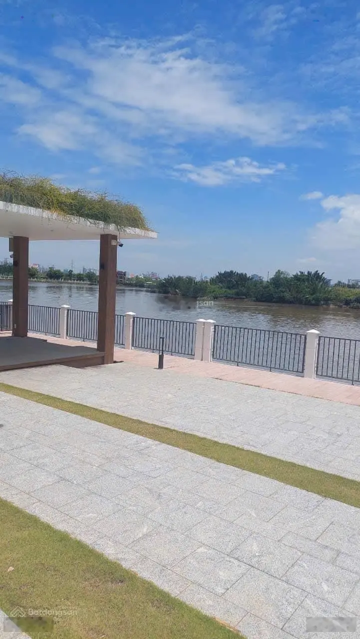 Bán biệt thự dự án LaviLa Nhà Bè giáp sông full nội thất giá 11,7 tỷ