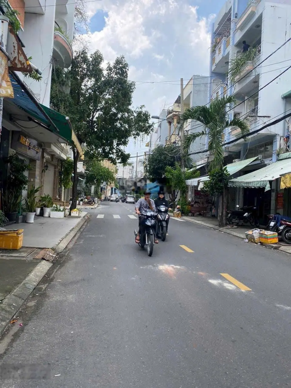 Bán nhà mới xây 5 tấm DT 4m x 15m, hướng Bắc, Bác Ái, P. Tân Thành